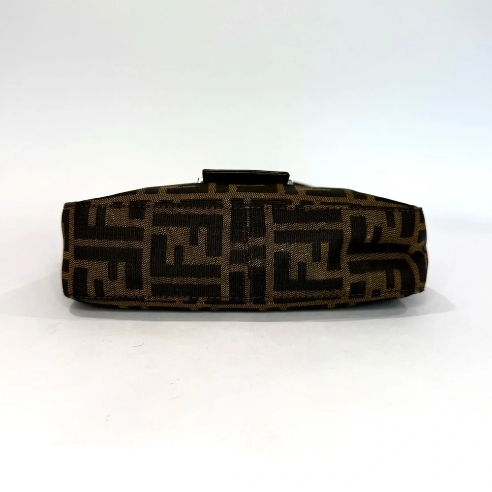 ✨SOLD✨ Vintage Fendi Zucca Baguette - Picture 7 of 10